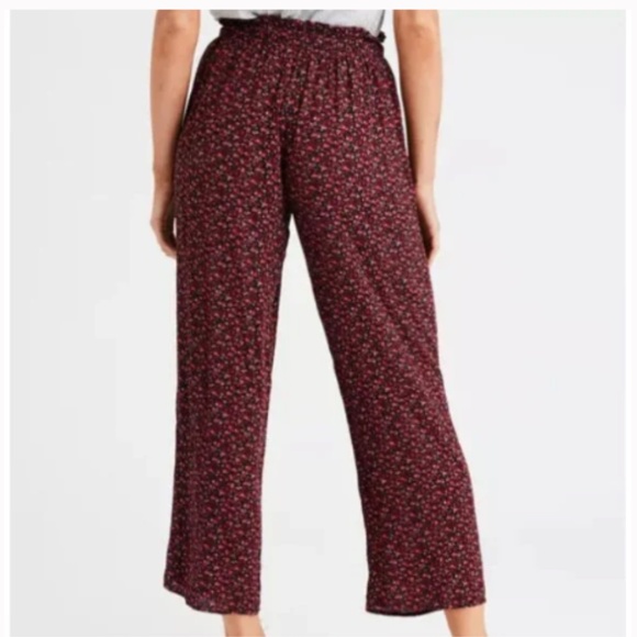 American Eagle Floral Flowy Drawstring Pants - Picture 3 of 10